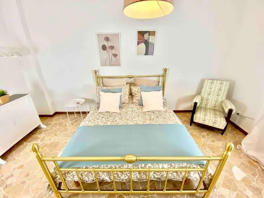 Apartment Cuore Di Milano Isoladuomo Italy