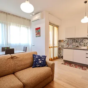 Skyline Apartment