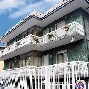 Гостевой дом Villamelchiorre 1, Милан