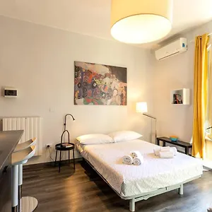 Apartamento Luna Homes - In Farini, Milán